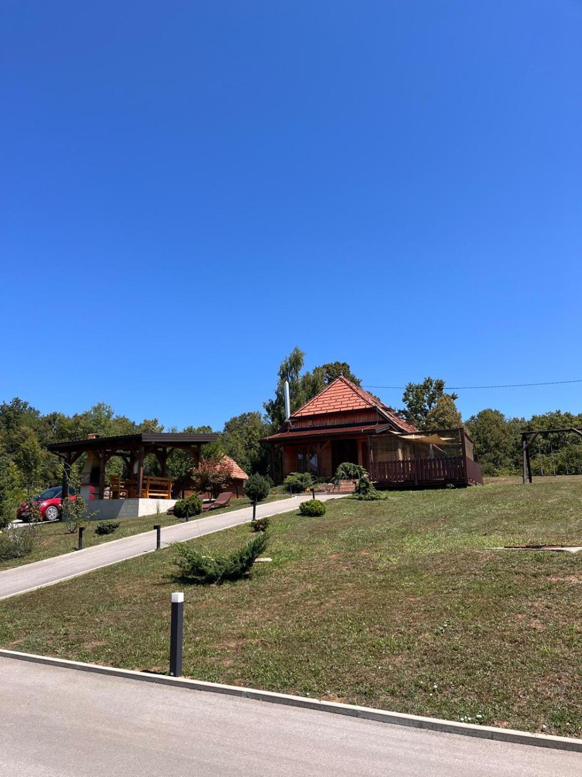 Kuca Za Odmor Markoci Rakovica Exteriör bild